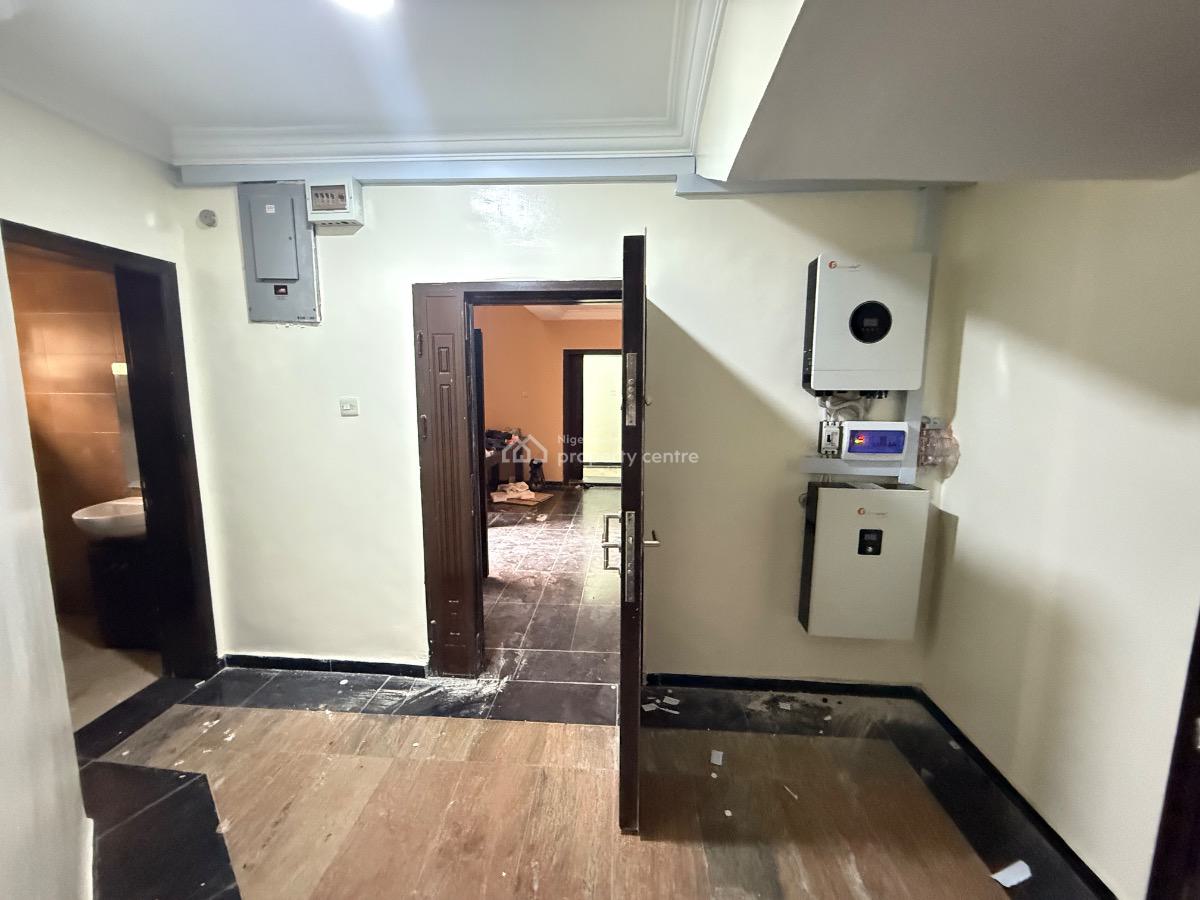 Spacious 2 Bedroom Penthouse with a Bq, Off Admiralty Way, Lekki Phase 1, Lekki, Lagos, Flat / Apartment for Rent