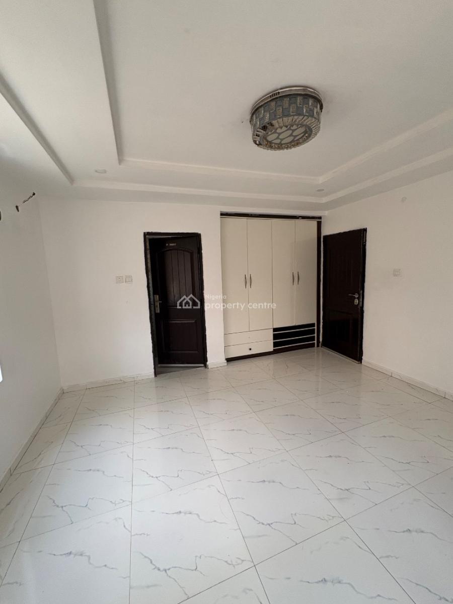 Standard 3 Bedroom Apartment, Emmanuel Mbaka Rd, Airport Rd, Lugbe District, Abuja, Flat / Apartment for Rent