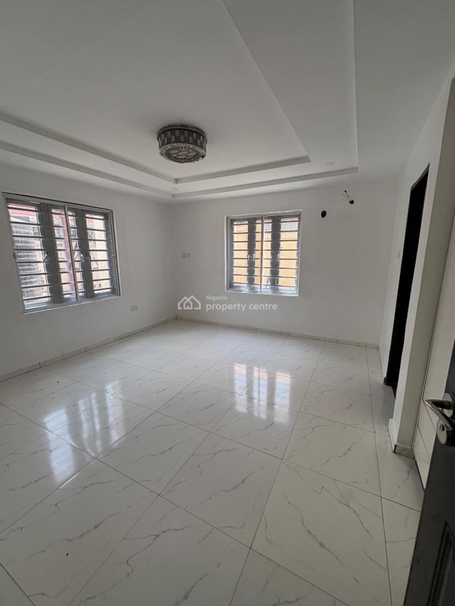 Standard 3 Bedroom Apartment, Emmanuel Mbaka Rd, Airport Rd, Lugbe District, Abuja, Flat / Apartment for Rent