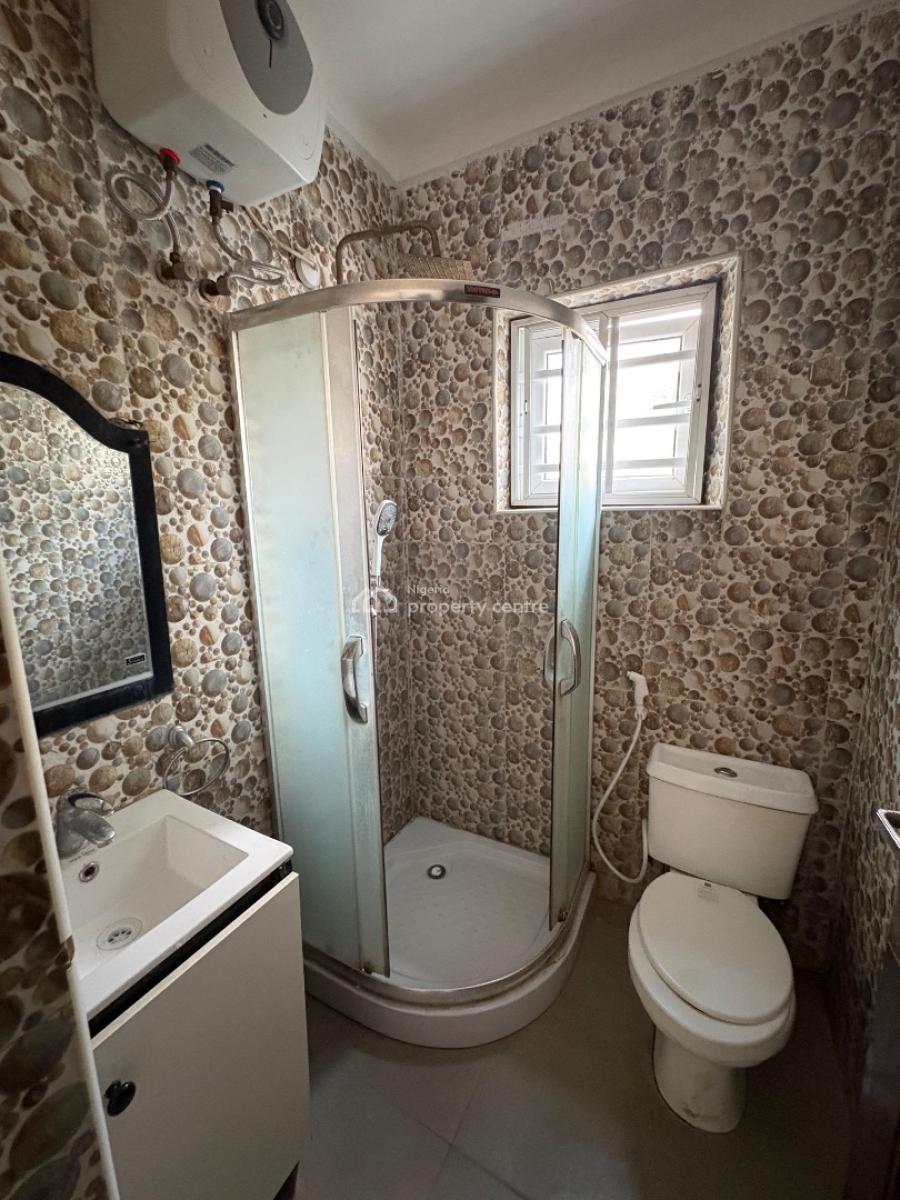 Standard 3 Bedroom Apartment, Emmanuel Mbaka Rd, Airport Rd, Lugbe District, Abuja, Flat / Apartment for Rent