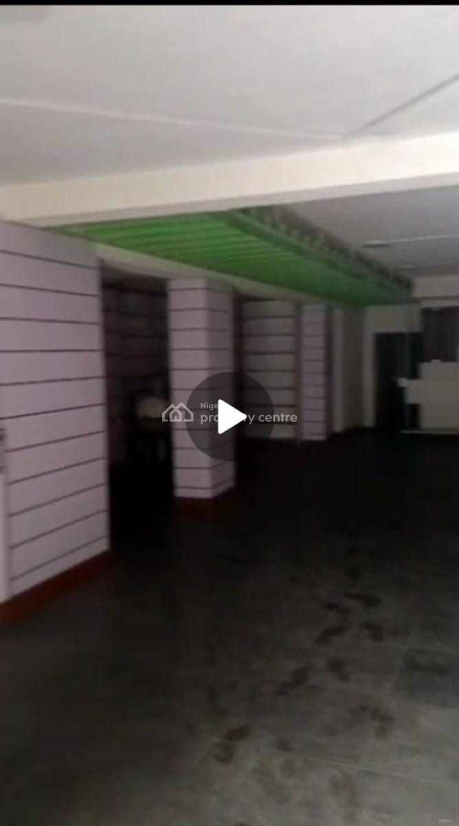 Lounge, Restaurant and Event Center with a Swimming Pool, Off Adeola Odeko Street, Victoria Island (vi), Lagos, Restaurant / Bar for Rent