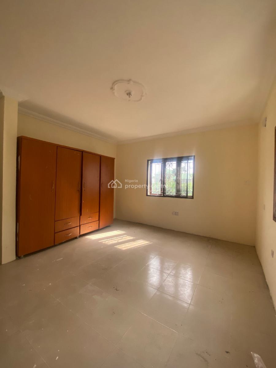 Well Renovated 3 Bedroom with Constant Light in Secured Environment, Off Mobile Road, Ilaje, Ajah, Lagos, Flat / Apartment for Rent