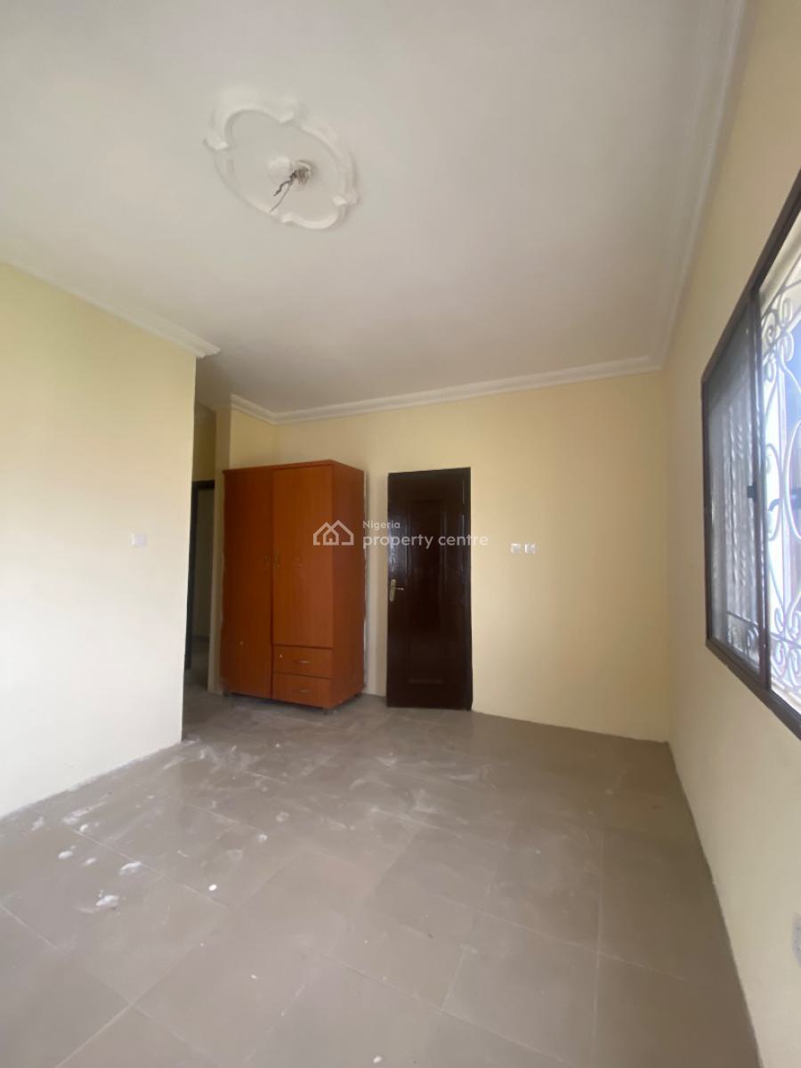 Well Renovated 3 Bedroom with Constant Light in Secured Environment, Off Mobile Road, Ilaje, Ajah, Lagos, Flat / Apartment for Rent