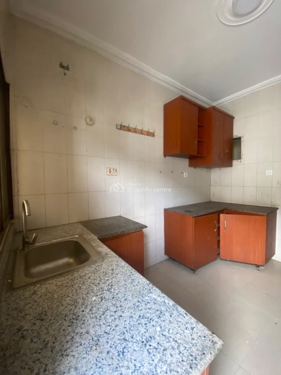 Well Renovated 3 Bedroom with Constant Light in Secured Environment, Off Mobile Road, Ilaje, Ajah, Lagos, Flat / Apartment for Rent