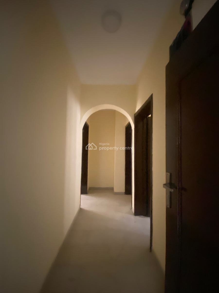 Well Renovated 3 Bedroom with Constant Light in Secured Environment, Off Mobile Road, Ilaje, Ajah, Lagos, Flat / Apartment for Rent