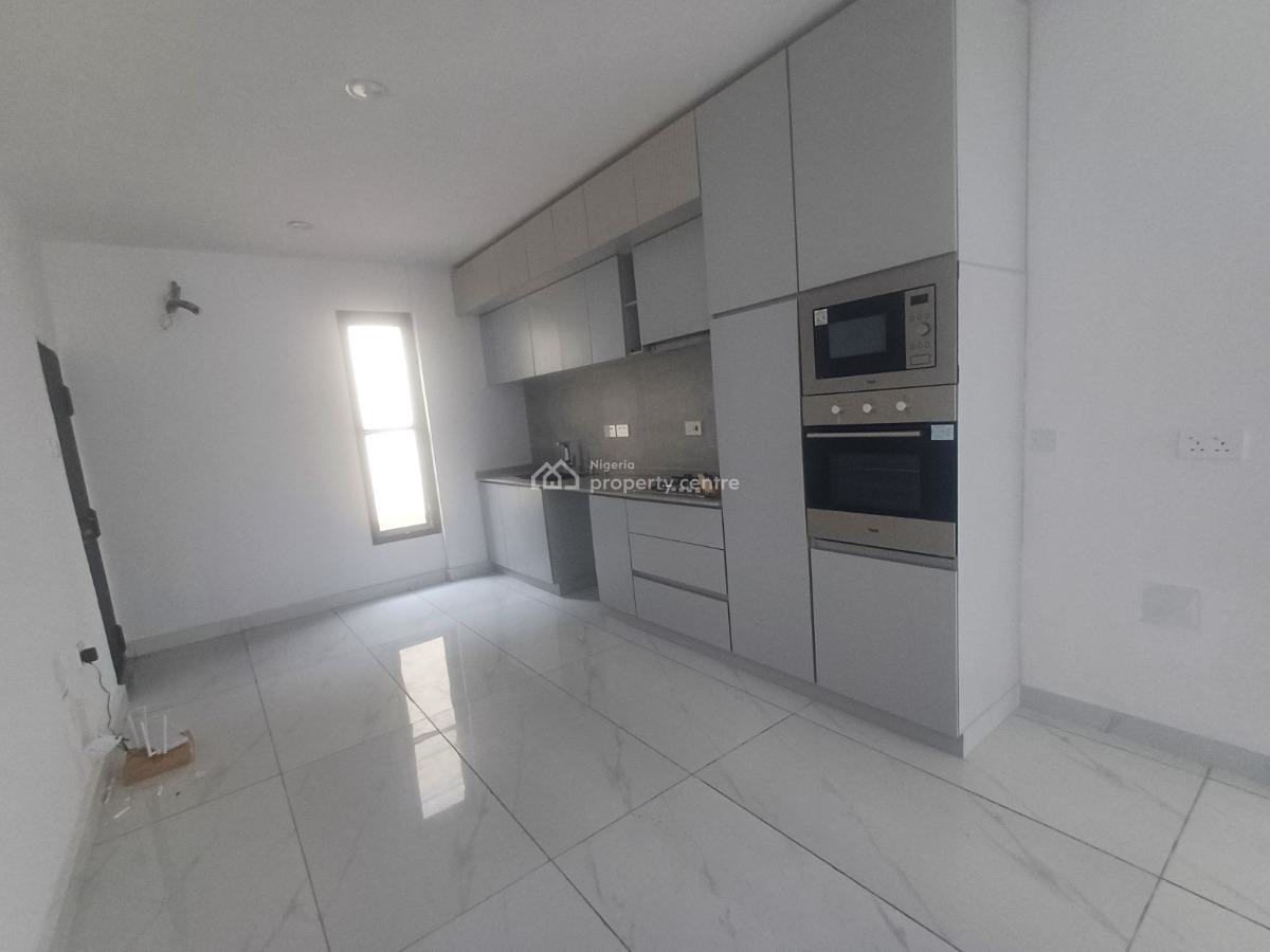 Luxury 3 Bedroom Flat with Bq and Swimming Pool, Off Admiralty Way, Lekki Phase 1, Lekki, Lagos, Flat / Apartment for Rent