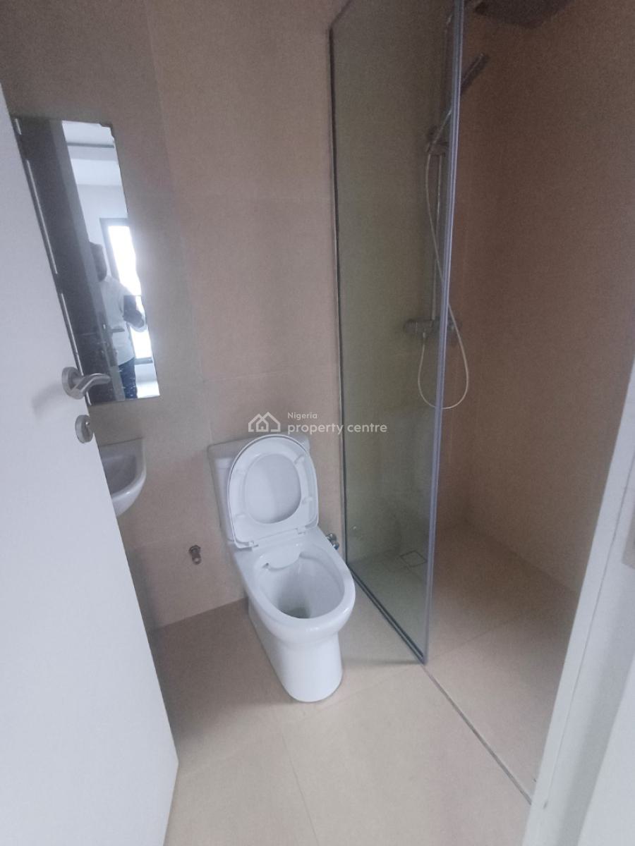 Luxury 3 Bedroom Flat with Bq and Swimming Pool, Off Admiralty Way, Lekki Phase 1, Lekki, Lagos, Flat / Apartment for Rent