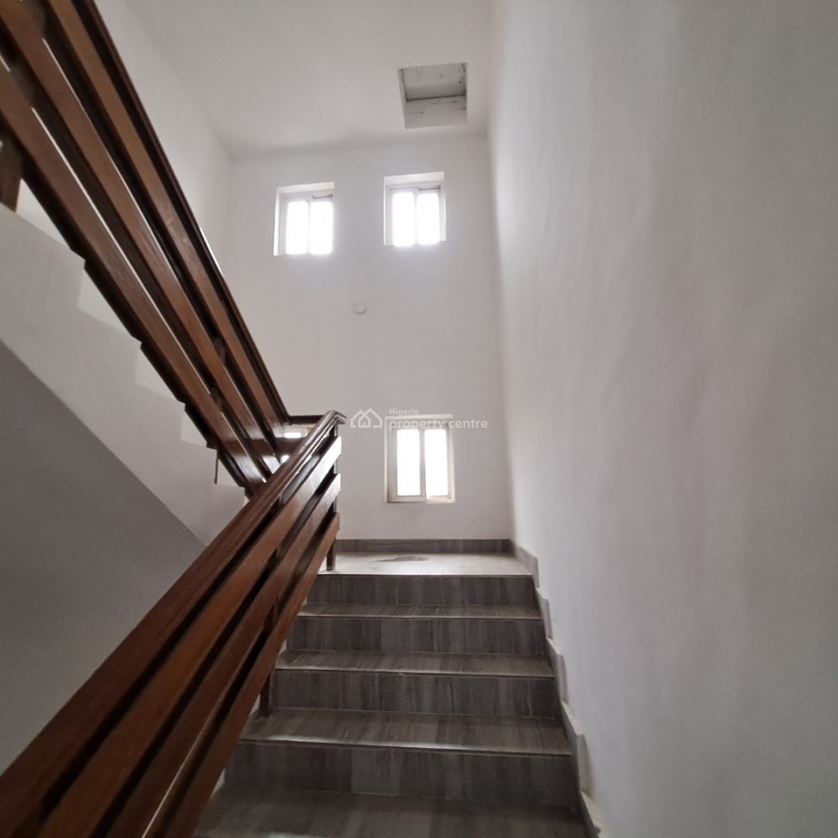 Large Penthouse on Two Floors, Ihuntayi Road, Oniru, Victoria Island (vi), Lagos, Flat / Apartment for Sale