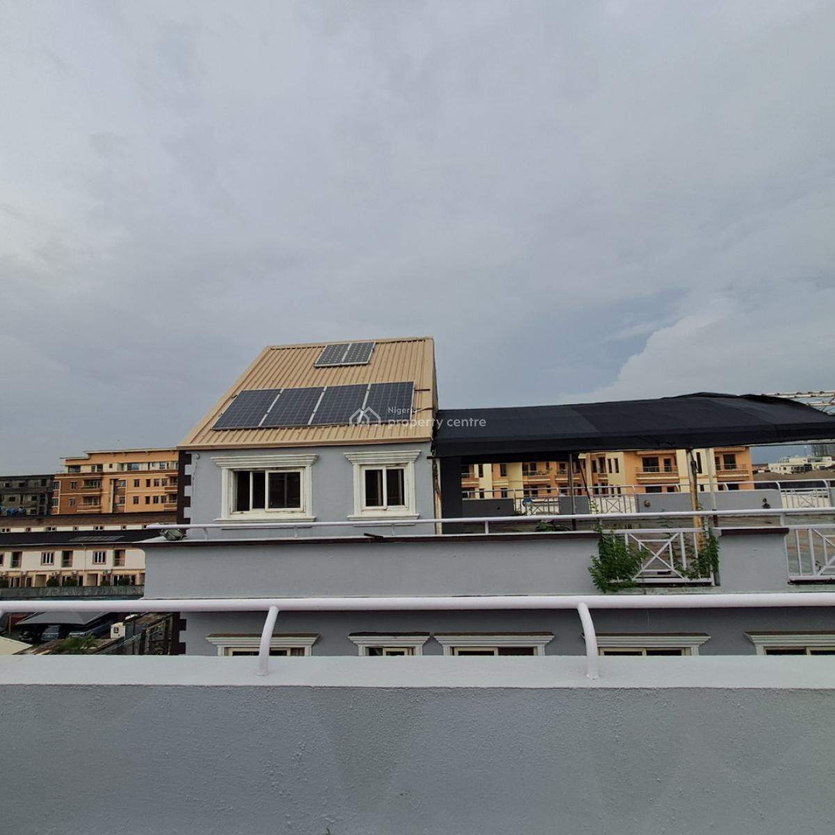 Large Penthouse on Two Floors, Ihuntayi Road, Oniru, Victoria Island (vi), Lagos, Flat / Apartment for Sale