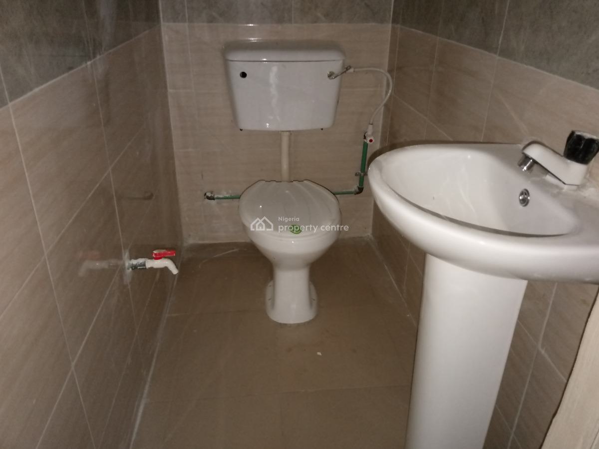 a Spacious and All En-suite Two Bedroom Flat in a Wonderful Location, Off The Alagbole - Akute Road, Ojodu, Lagos, Flat / Apartment for Rent