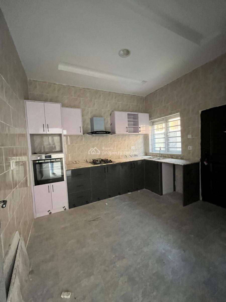 Charming 4-bedroom Semi-detached Duplex -- Comfort & Privacy Combined, Anthony, Maryland, Lagos, Semi-detached Duplex for Sale