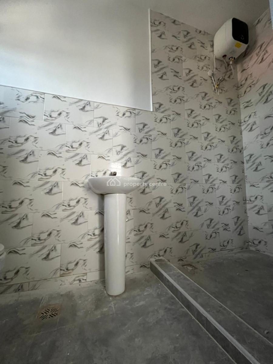 Charming 4-bedroom Semi-detached Duplex -- Comfort & Privacy Combined, Anthony, Maryland, Lagos, Semi-detached Duplex for Sale