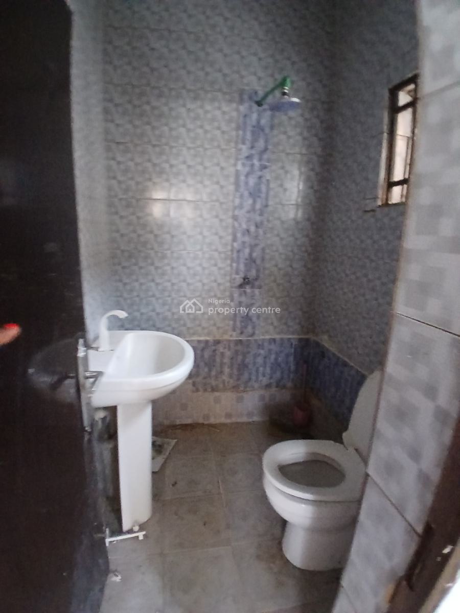 Renovated 2 Bedrooms Flat with Bq Attached, Kaura, Abuja, Flat / Apartment for Rent