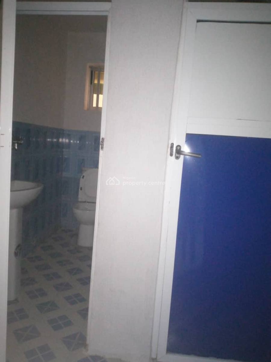 2 Bedrooms Apartment, Yaba, Lagos, Flat / Apartment for Rent