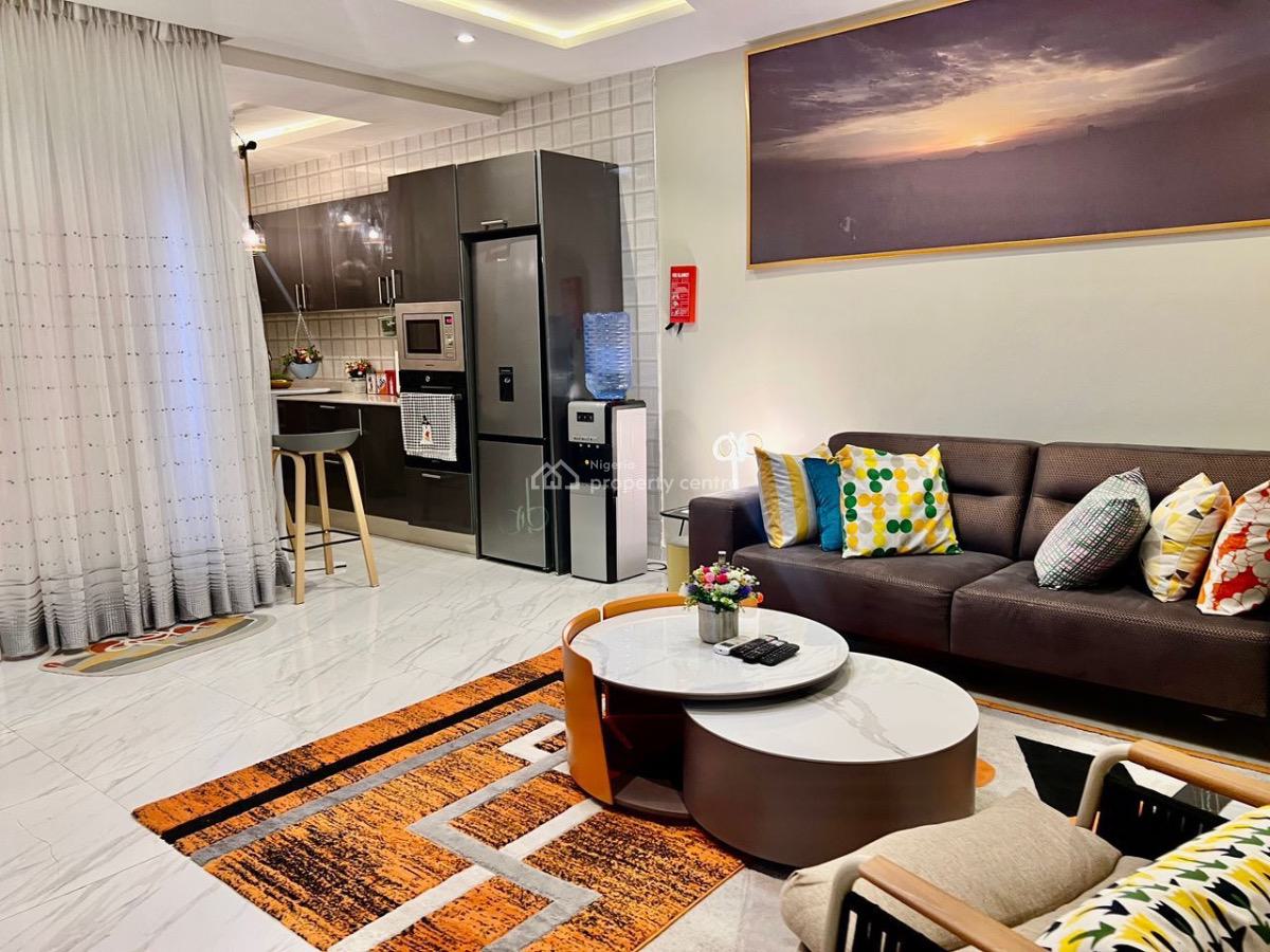 Cute One Bedroom with Apartment with Gym and Ps5, Lekki Phase 1, Lekki, Lagos, Flat / Apartment Short Let
