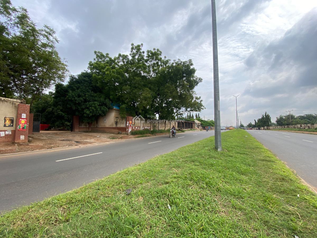 Premium Land, Jikwoyi/karu Expressway, Karu, Abuja, Factory for Sale