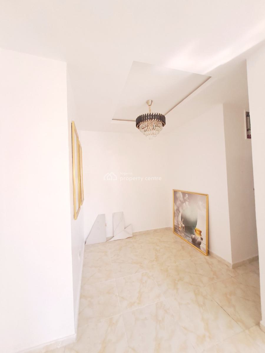 Well Built 2 Bedroom Apartment in a Serene Neighbourhood, Ologolo, Lekki, Lagos, Flat / Apartment for Rent