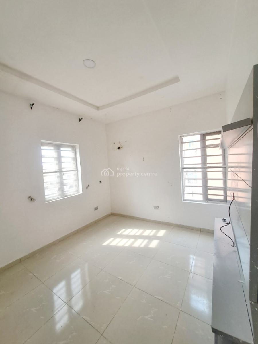 Well Built 2 Bedroom Apartment in a Serene Neighbourhood, Ologolo, Lekki, Lagos, Flat / Apartment for Rent