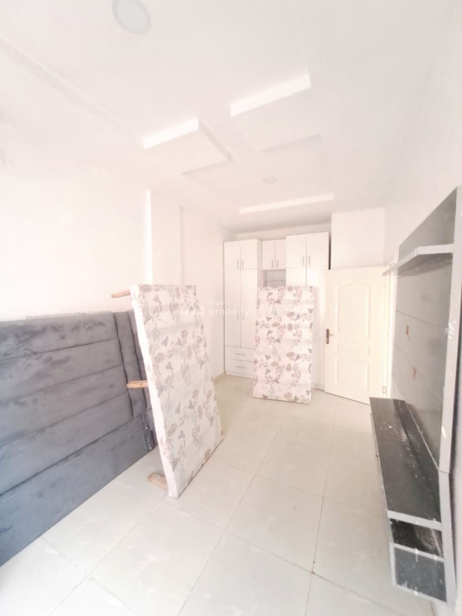 Well Built 2 Bedroom Apartment in a Serene Neighbourhood, Ologolo, Lekki, Lagos, Flat / Apartment for Rent