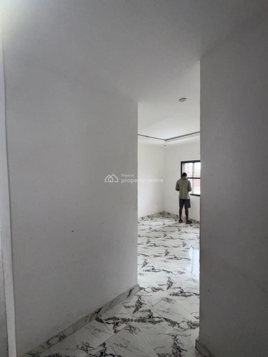Modern Mini Flat Duplex with Prime Location Access, Akerele Estate, Oworonshoki, Shomolu, Lagos, Flat / Apartment for Rent