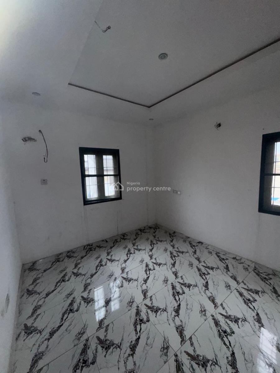 Modern Mini Flat Duplex with Prime Location Access, Akerele Estate, Oworonshoki, Shomolu, Lagos, Flat / Apartment for Rent
