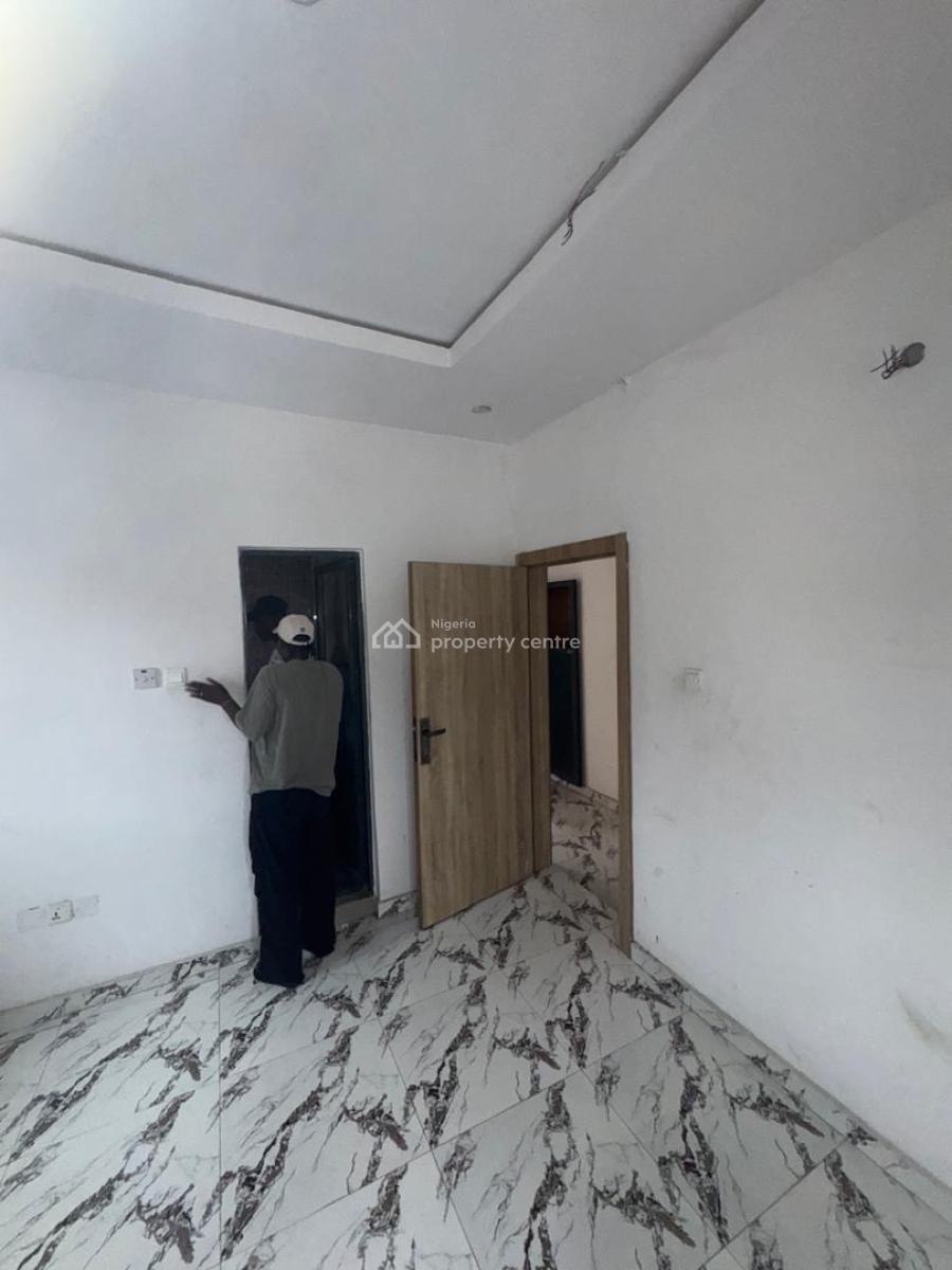 Modern Mini Flat Duplex with Prime Location Access, Akerele Estate, Oworonshoki, Shomolu, Lagos, Flat / Apartment for Rent