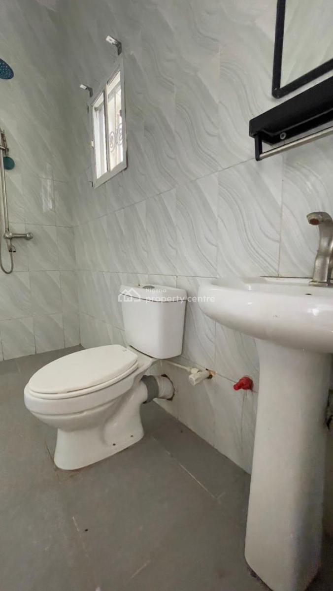 Newly Built Massive Self Con, Mobil Road, Ilaje, Ajah, Lagos, Self Contain (single Rooms) for Rent