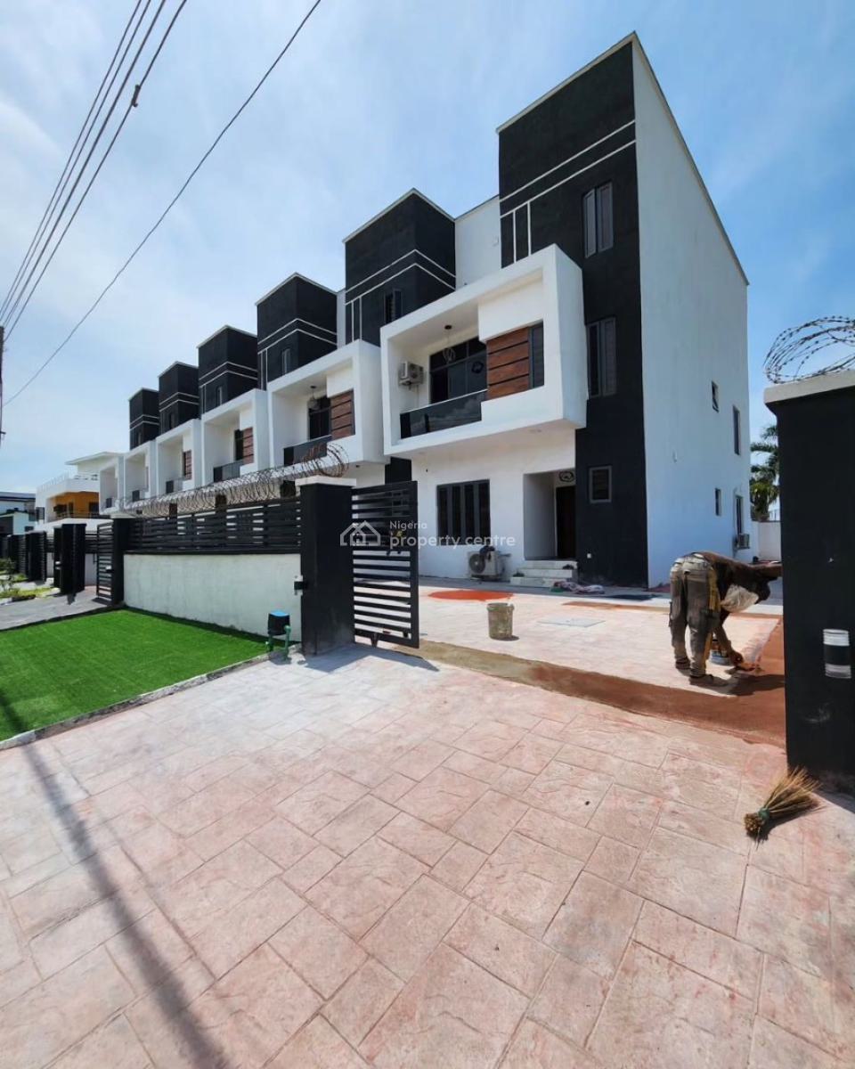Beautifully Built 6 Bedroom Terrace Duplex with Bq, Orchid Road, Lekki, Lagos, Terraced Duplex for Sale