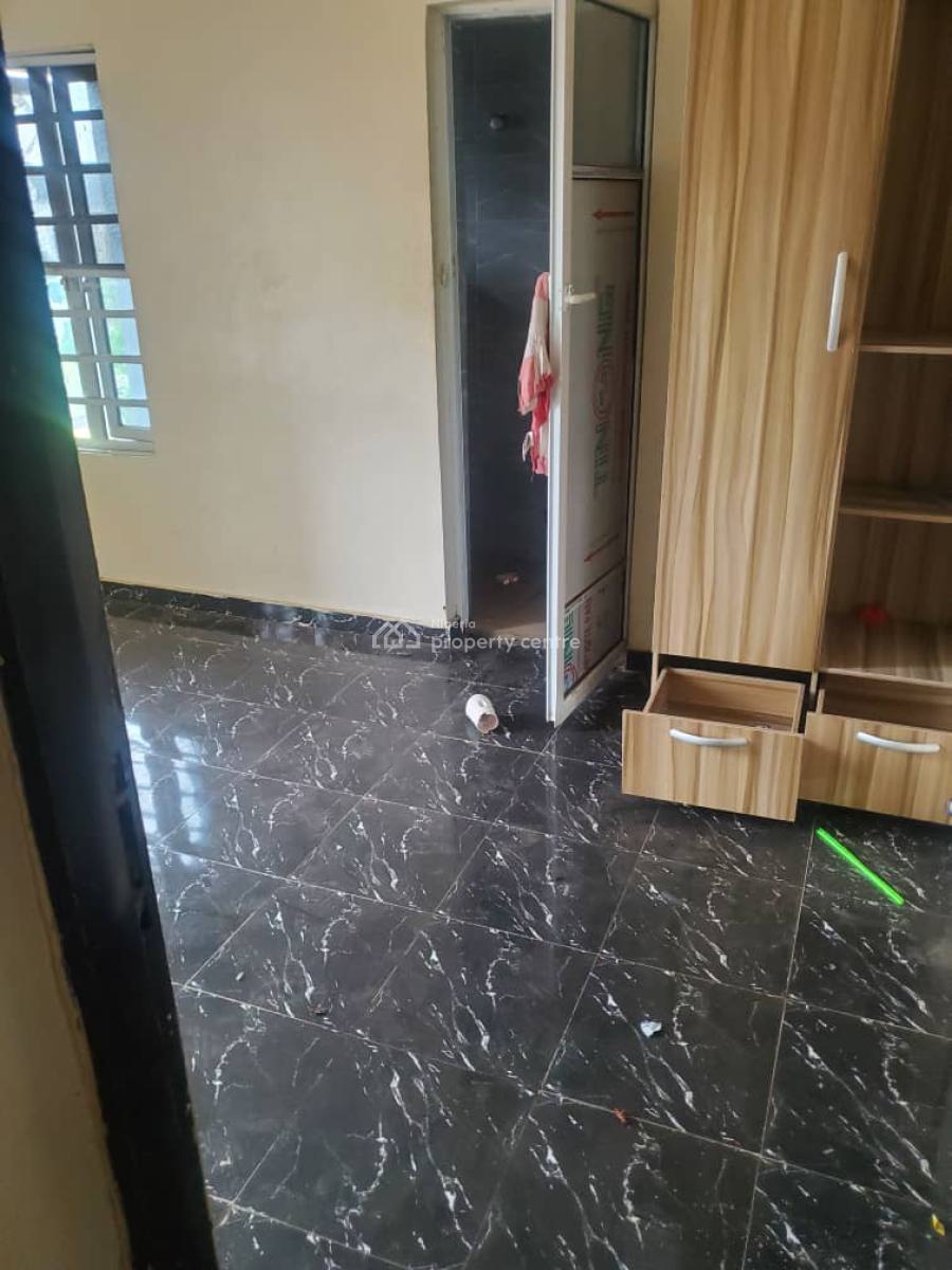 2 Bedroom Flat, Makogi Off Gosgra, Magboro, Ogun, Flat / Apartment for Rent
