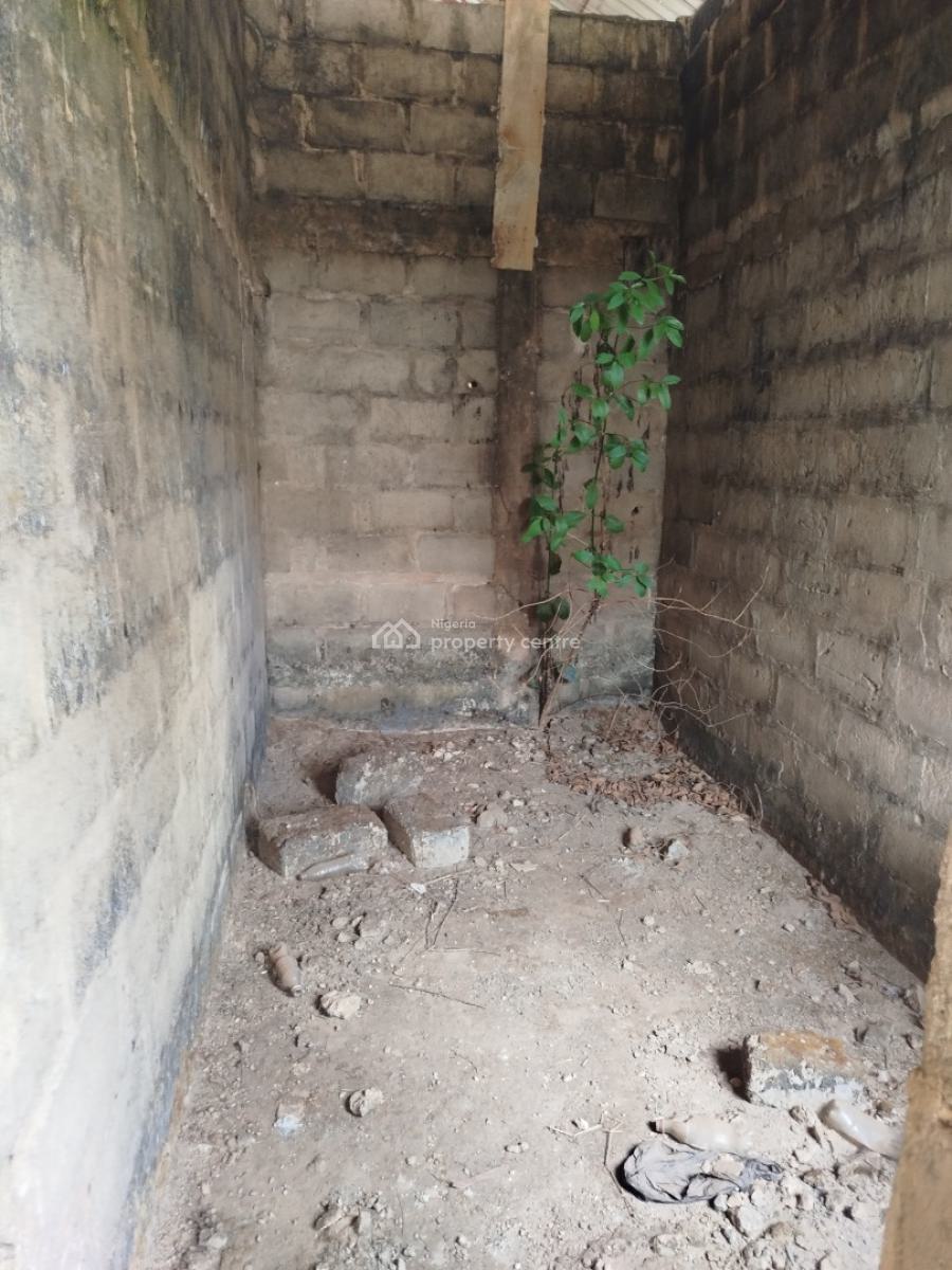a 1000-sitting Capacity Facility (950sqm) for Lease in Enugu, Old Airport Road, Thinkers Corner, Enugu, Enugu, Warehouse for Rent