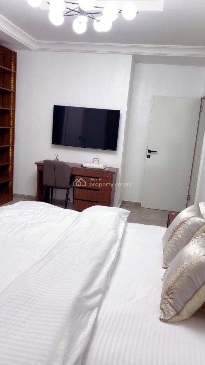Comfy 3 Bedrooms, Lekki Phase 1, Lekki, Lagos, Flat / Apartment Short Let