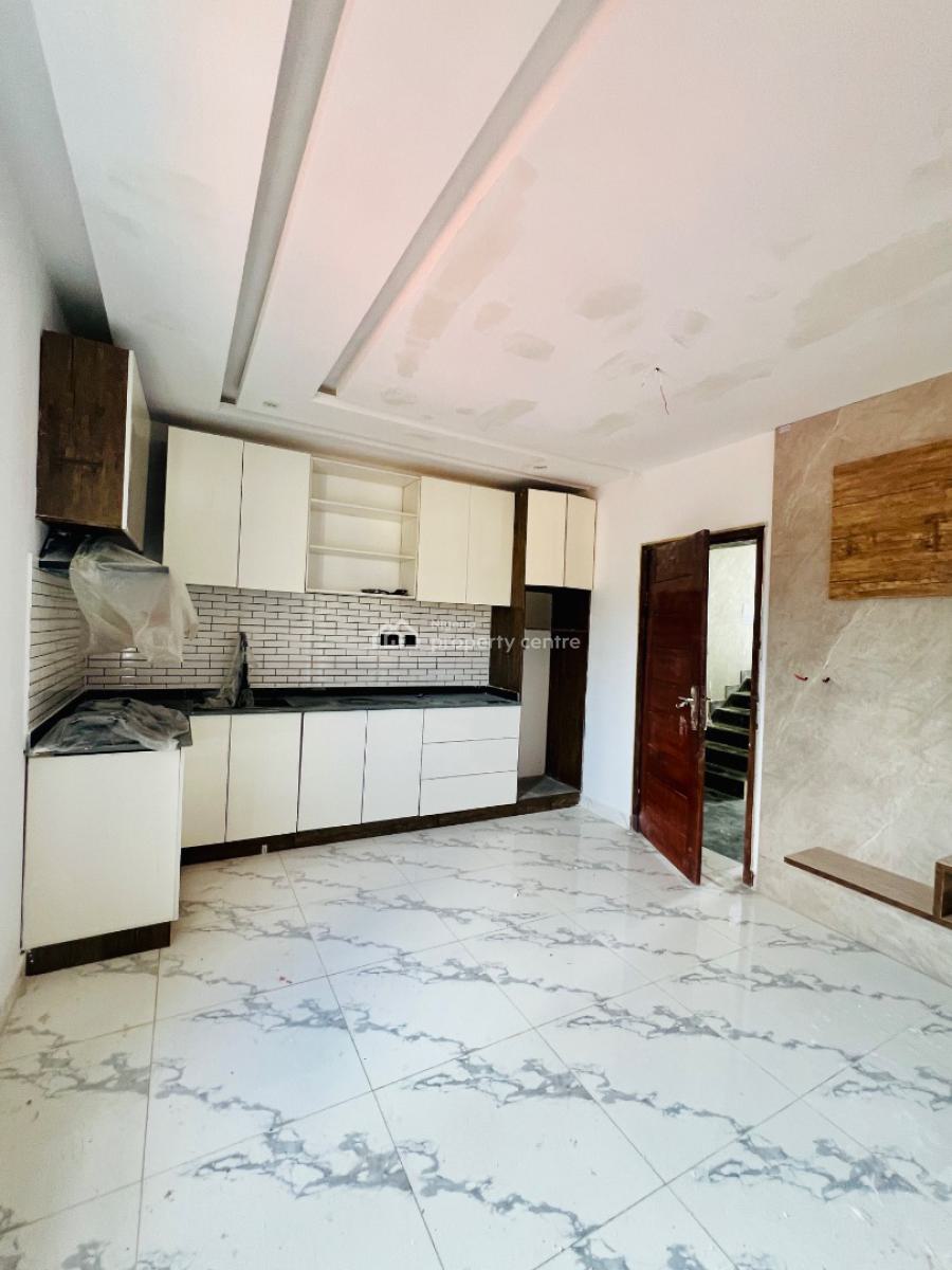 Units of 1 Bedroom Apartment, Orchid Road, Lekki Expressway, Lekki, Lagos, Block of Flats for Sale
