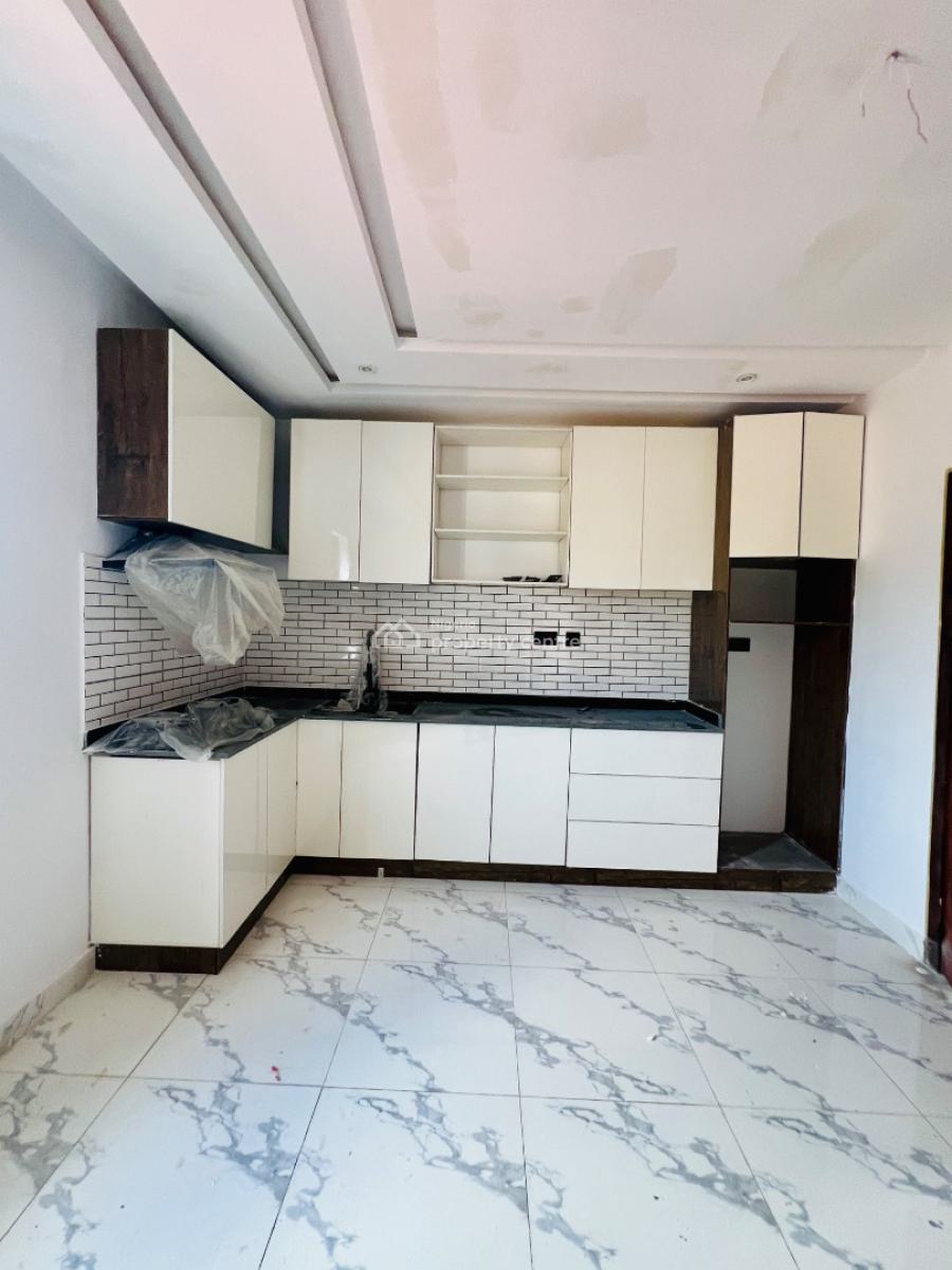 Units of 1 Bedroom Apartment, Orchid Road, Lekki Expressway, Lekki, Lagos, Block of Flats for Sale