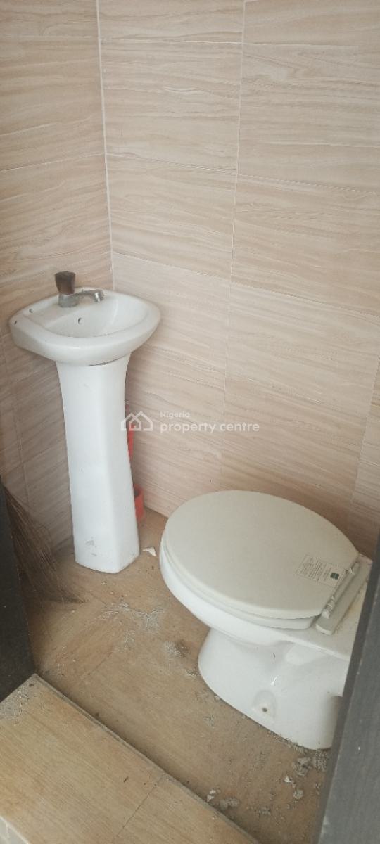 Clean 2 Bedrooms Flat, Harmony, Ikorodu, Lagos, Flat / Apartment for Rent