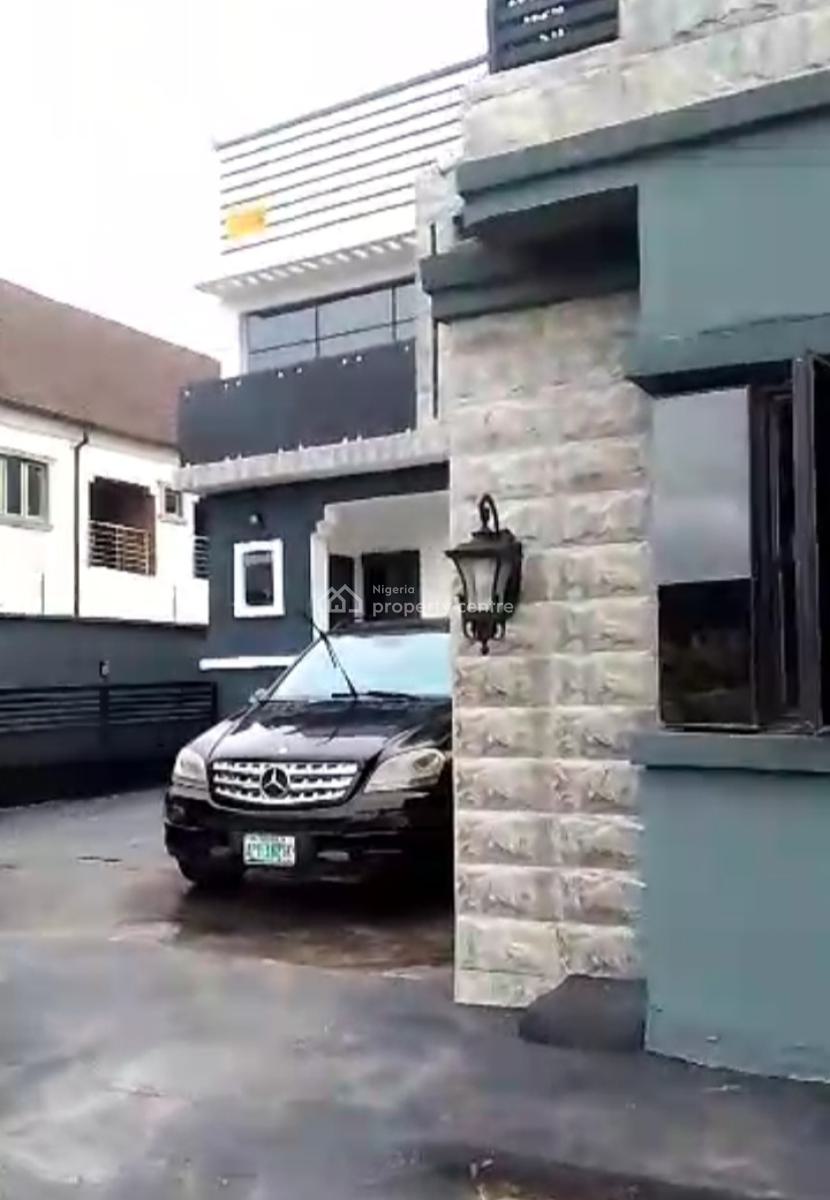 4 Bedroom Duplex with 4 Units Flats + 1miniflat at Bucknor, Lagos, Bucknor, Isolo, Lagos, Detached Duplex for Sale
