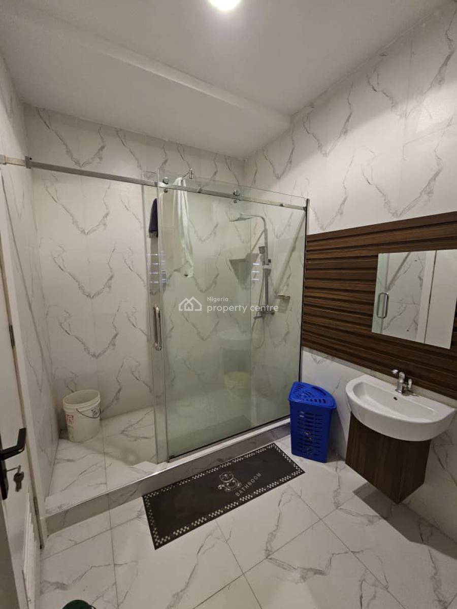 4 Bedroom Duplex with 4 Units Flats + 1miniflat, Bucknor, Isolo, Lagos, Detached Duplex for Sale