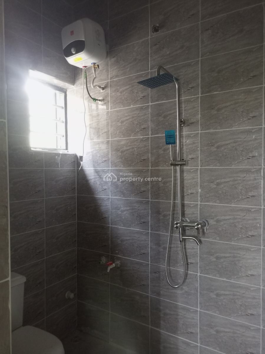 Luxury Newly Built 2 Bedrooms, Divine Avenue, Bucknor Estate, Isolo, Lagos, Flat / Apartment for Rent