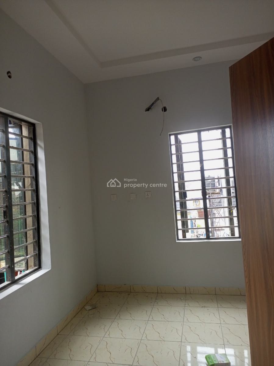Luxury Newly Built 2 Bedrooms, Divine Avenue, Bucknor Estate, Isolo, Lagos, Flat / Apartment for Rent