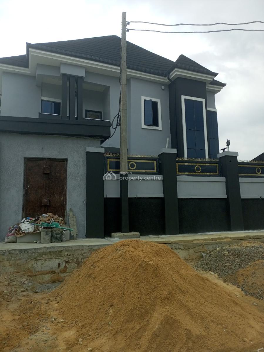 Luxury Newly Built 2 Bedrooms, Divine Avenue, Bucknor Estate, Isolo, Lagos, Flat / Apartment for Rent
