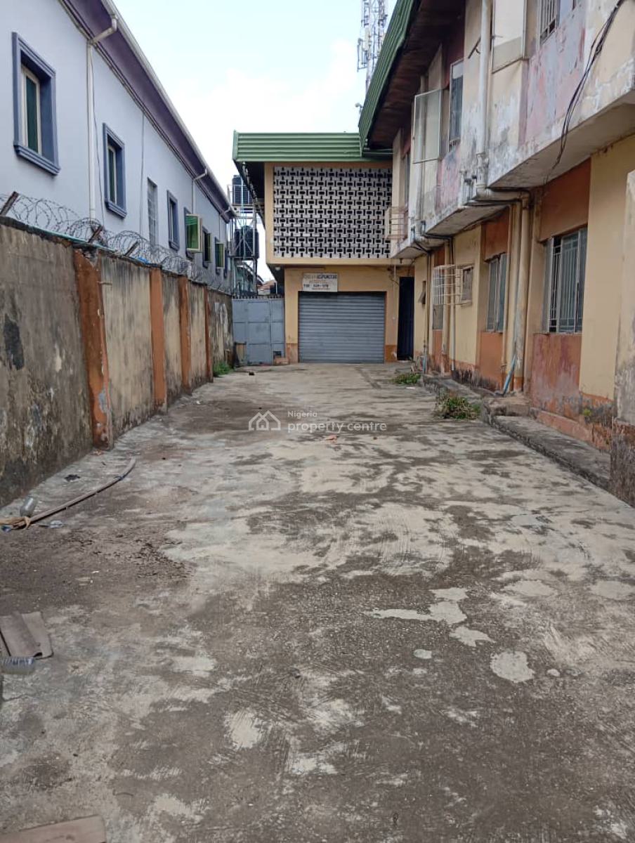 a Well Maintained 2 Nos 5 Bedroom Detached Duplex, Ireakari Estate, Isolo, Lagos, Detached Duplex for Rent