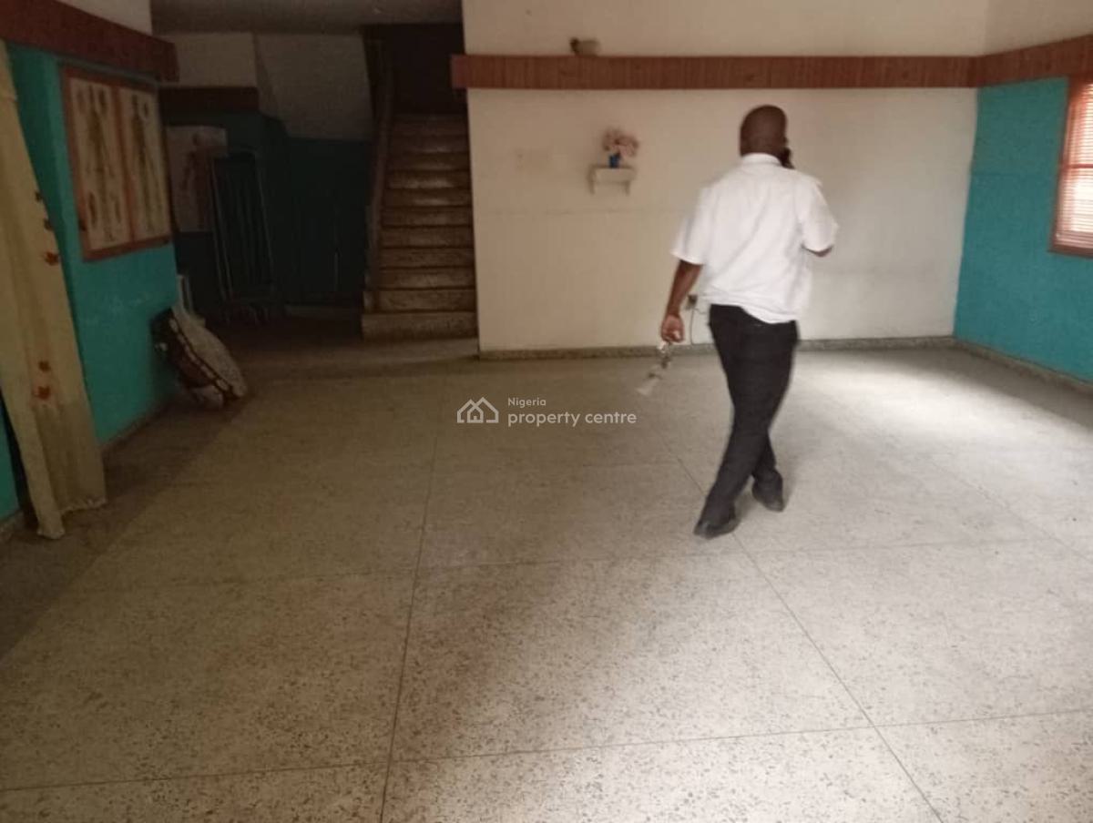 a Well Maintained 2 Nos 5 Bedroom Detached Duplex, Ireakari Estate, Isolo, Lagos, Detached Duplex for Rent