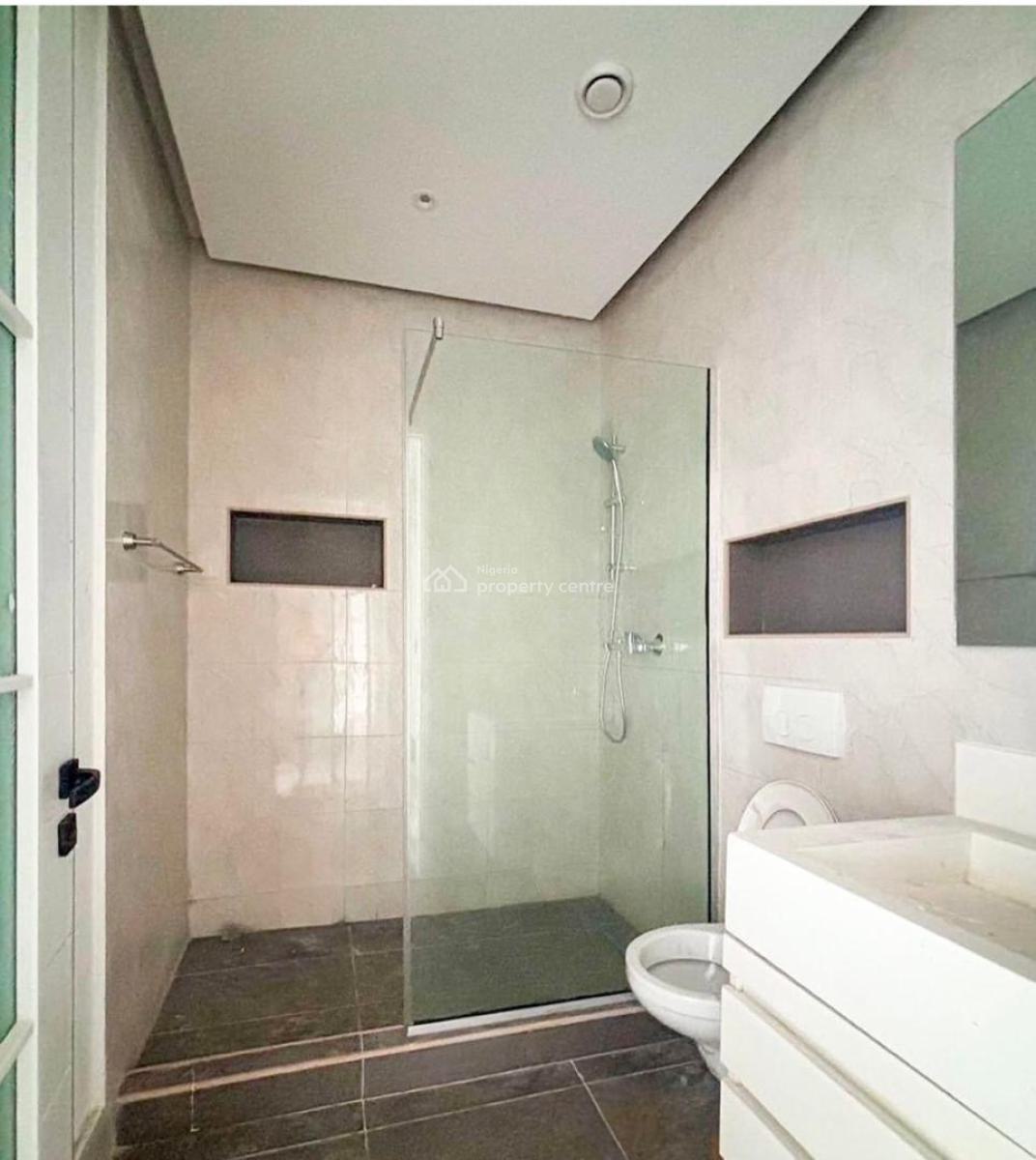 Splendid 2 Bedroom Apartment with Pool Elevator and Gym, Victoria Island (vi), Lagos, Flat / Apartment for Sale