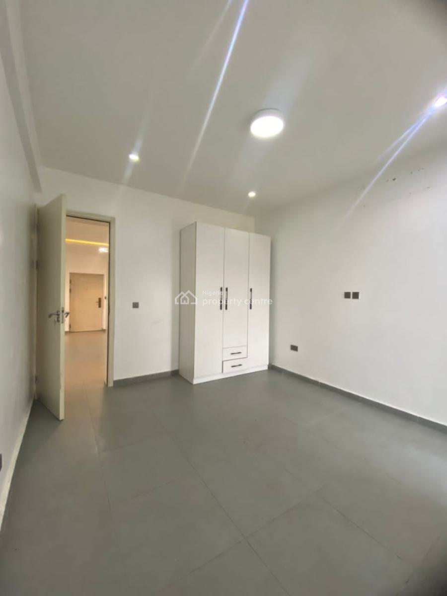 Luxury 2 Bedrooms Flat on 3rd Floor, Ilasan, Lekki, Lagos, Flat / Apartment for Rent