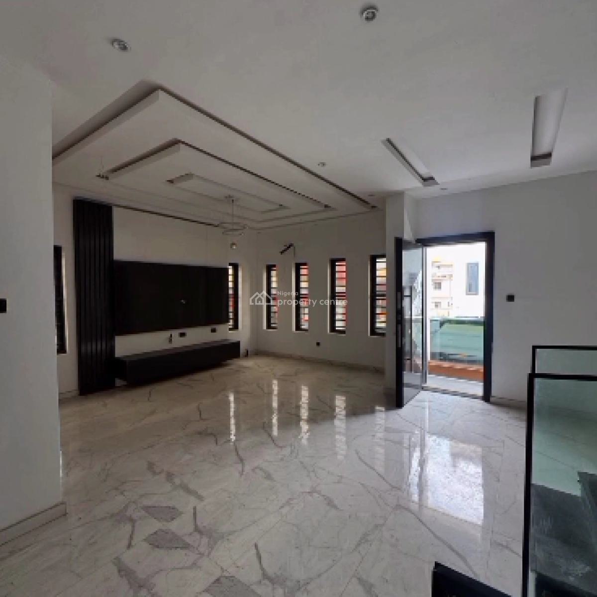 Distress 5bedr Detach & Bq, Adeniji Jones, Ikeja Lagos, Adeniyi Jones, Ikeja, Lagos, Detached Duplex for Sale