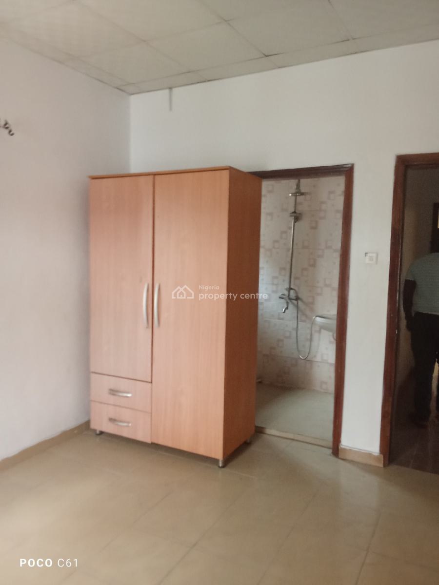 2 Bedrooms Flat, Ensuite, Upstairs, Thomas Estate, Ajah, Lagos, Flat / Apartment for Rent