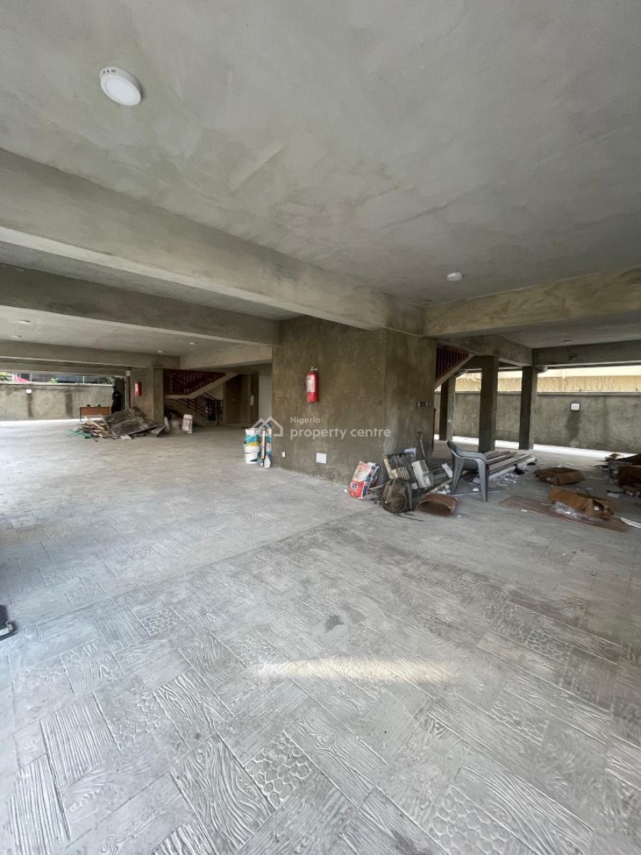 Well Built 2 Bedroom Apartment with Rooftop Lounge, Lekki Phase 1, Lekki, Lagos, Flat / Apartment for Sale