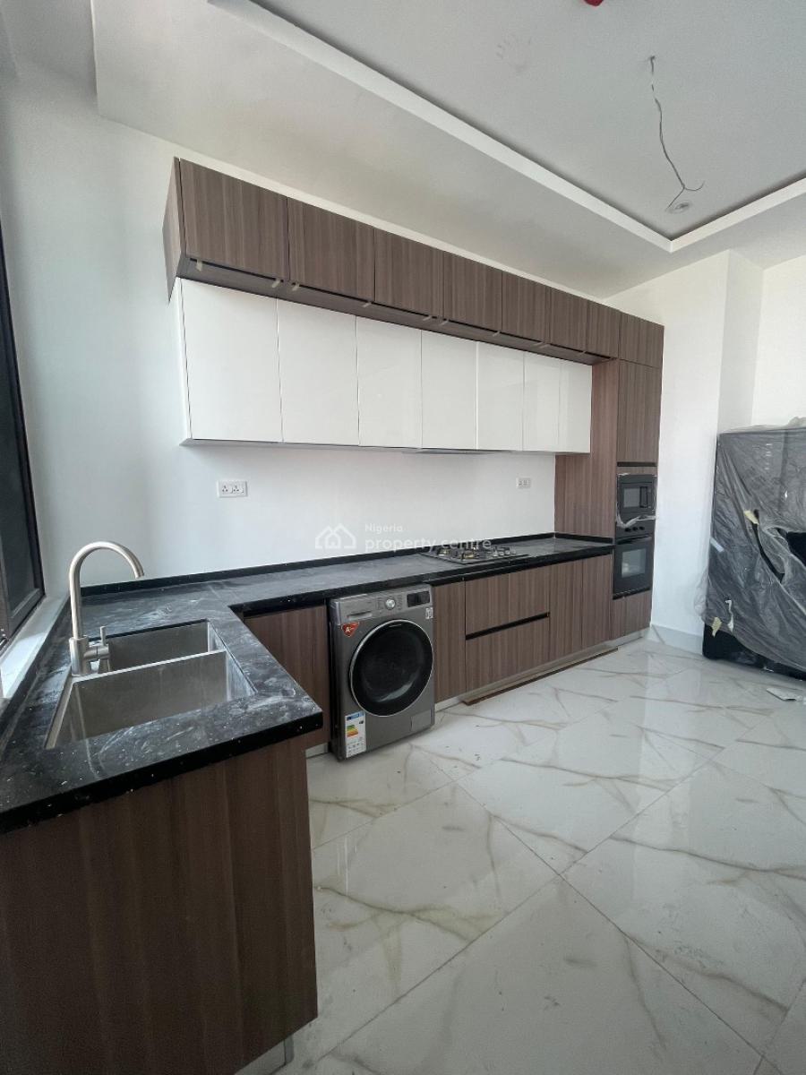 Elegantly Built 3 Bedroom Apartment with Elevator,gym & Pool, Lekki Phase 1, Lekki, Lagos, Flat / Apartment for Rent