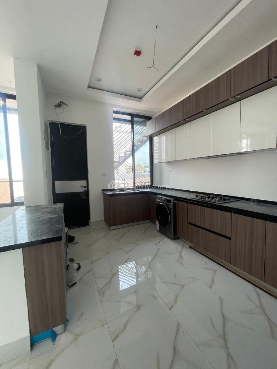 Elegantly Built 3 Bedroom Apartment with Elevator,gym & Pool, Lekki Phase 1, Lekki, Lagos, Flat / Apartment for Rent
