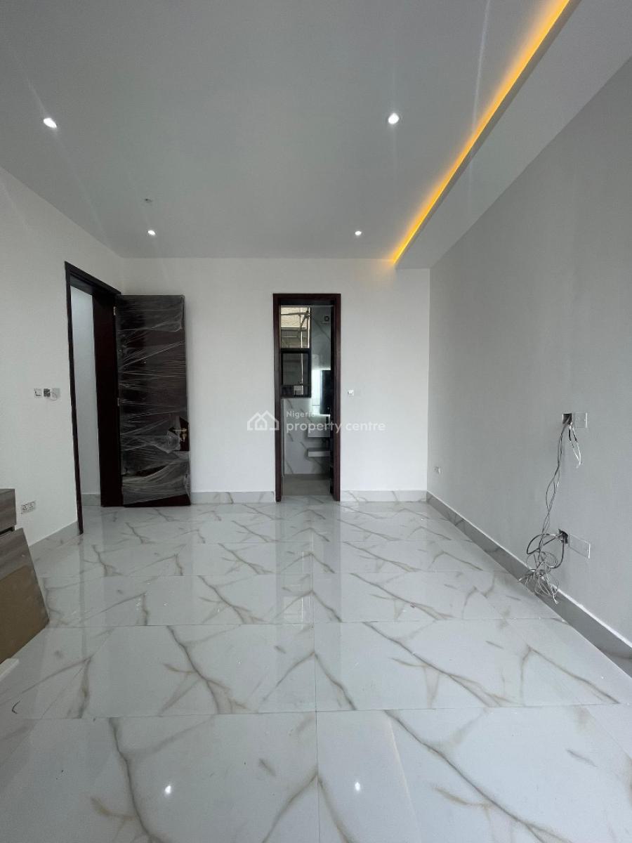 Elegantly Built 3 Bedroom Apartment with Elevator,gym & Pool, Lekki Phase 1, Lekki, Lagos, Flat / Apartment for Rent