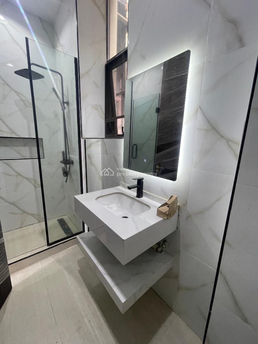 Elegantly Built 3 Bedroom Apartment with Elevator,gym & Pool, Lekki Phase 1, Lekki, Lagos, Flat / Apartment for Rent